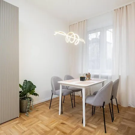 Vanilla Ochota Apartment